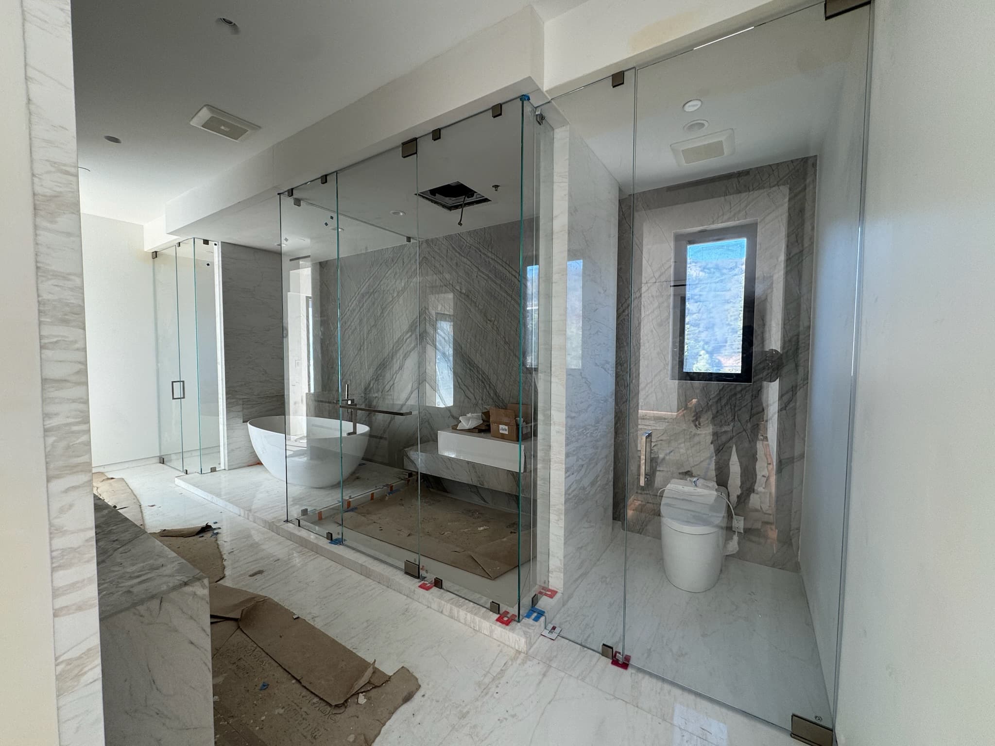 Beverly Hills Acanto PL custom home, on-site photograph 3