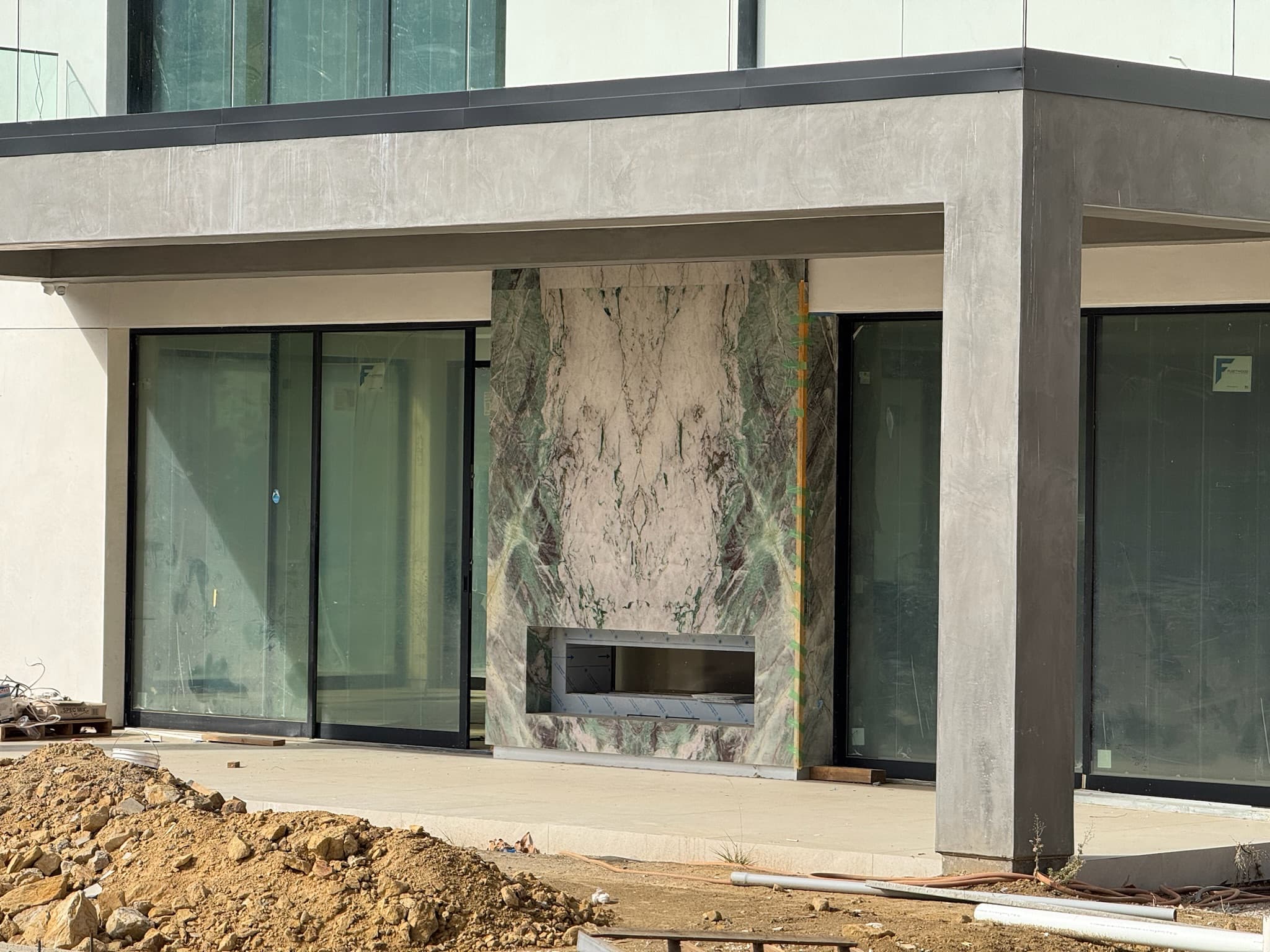 Beverly Hills Acanto PL custom home, on-site photograph 11
