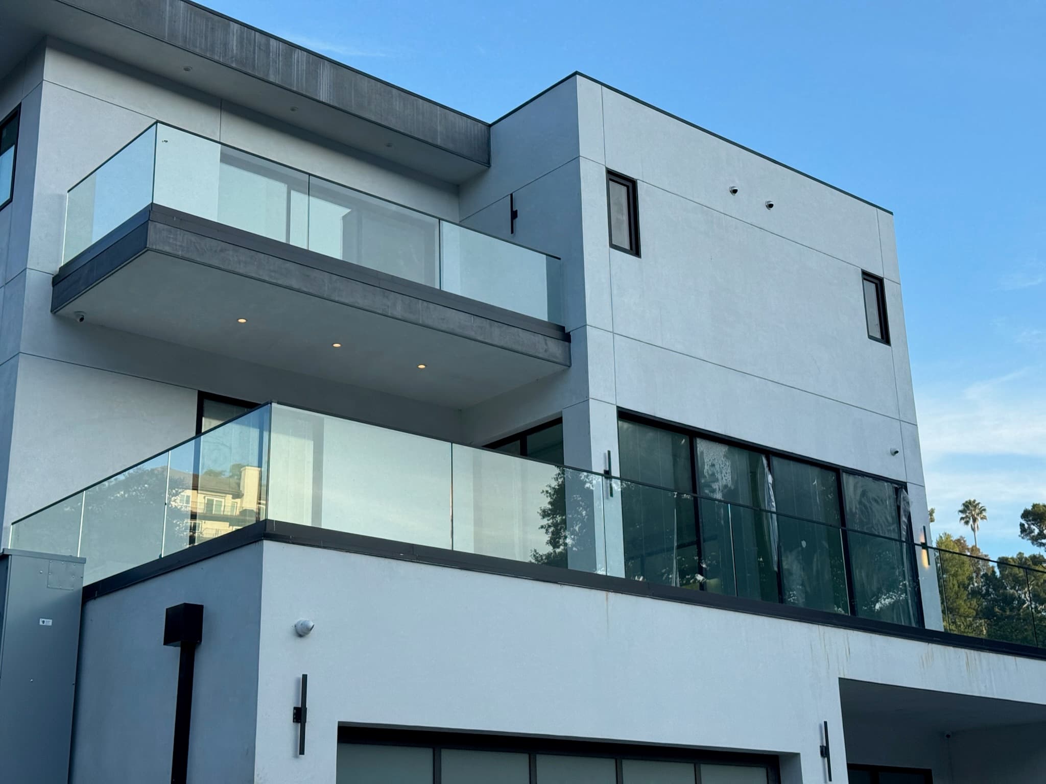 Beverly Hills Acanto PL custom home, on-site photograph 15