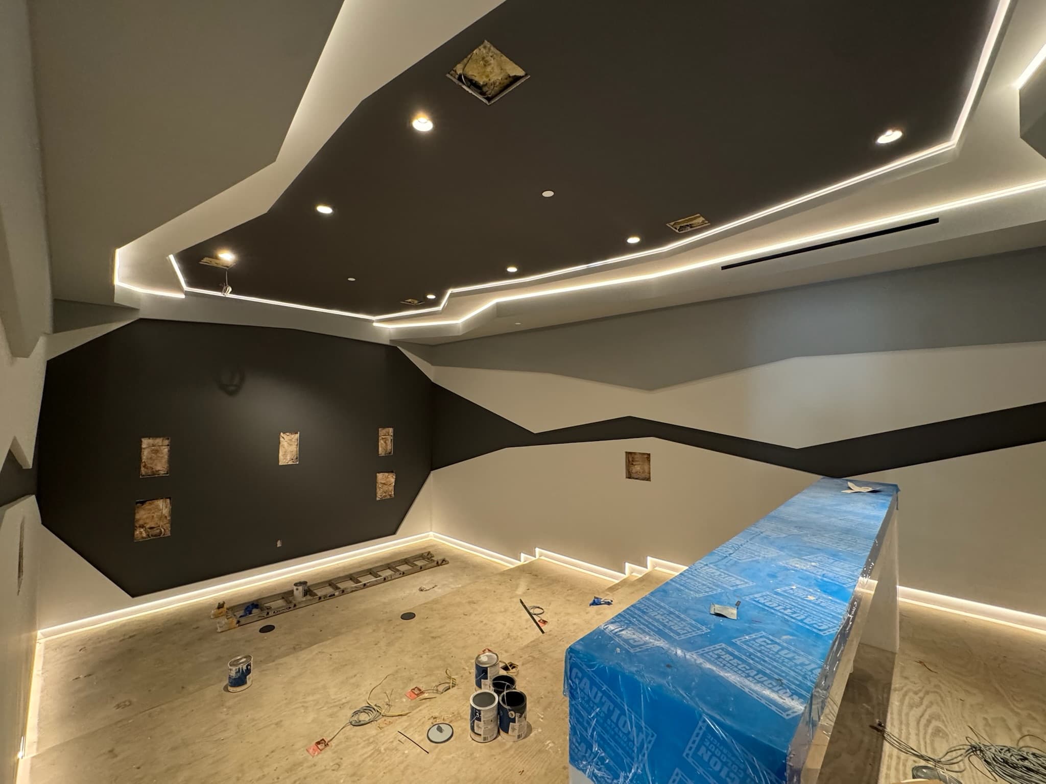Beverly Hills Acanto PL custom home, on-site photograph 18