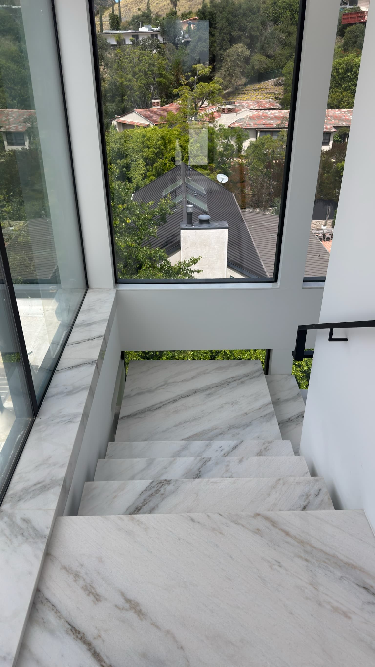 Beverly Hills Acanto PL custom home, on-site photograph 22
