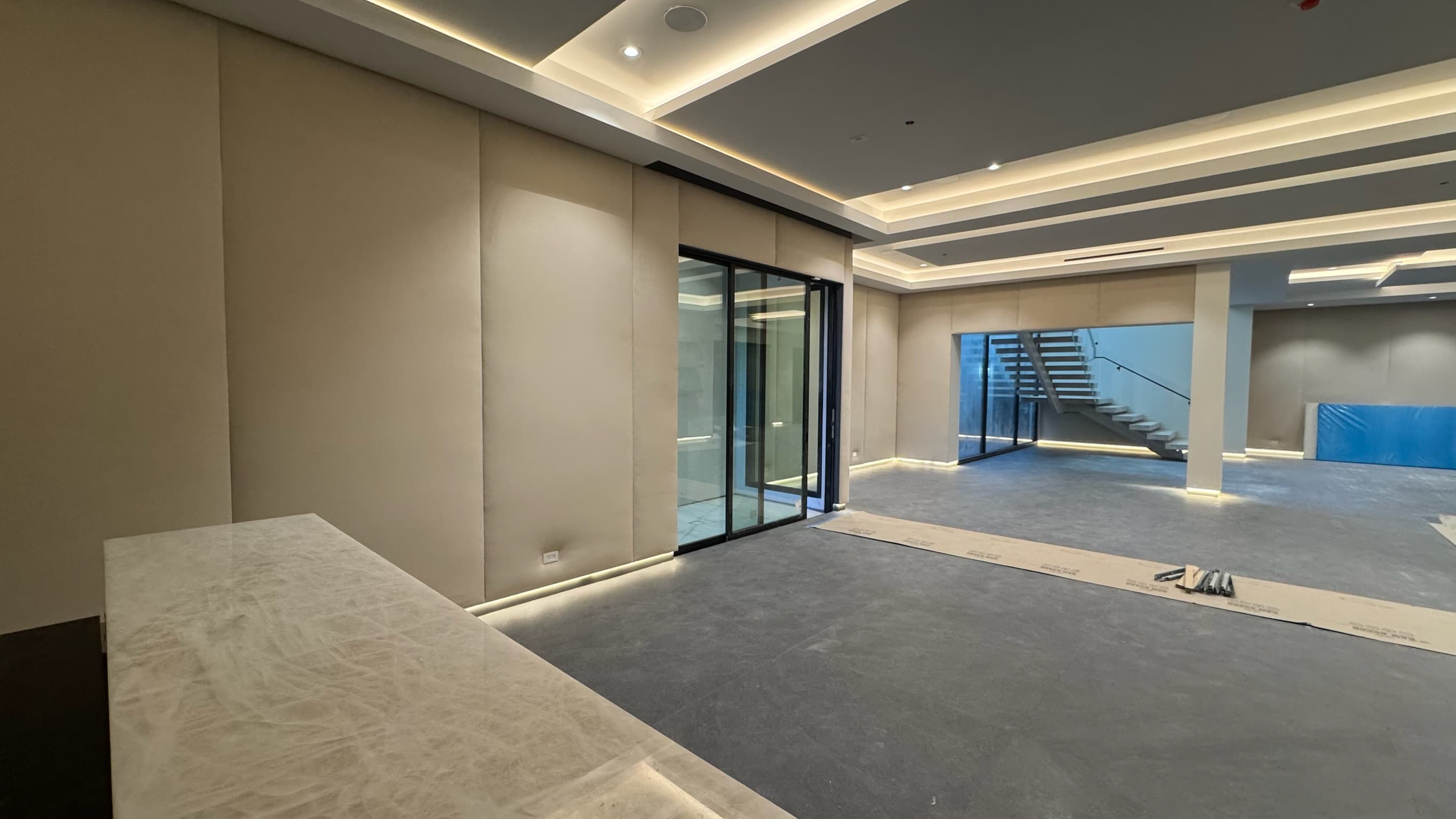 Beverly Hills Camden Dr custom home, on-site photograph 6
