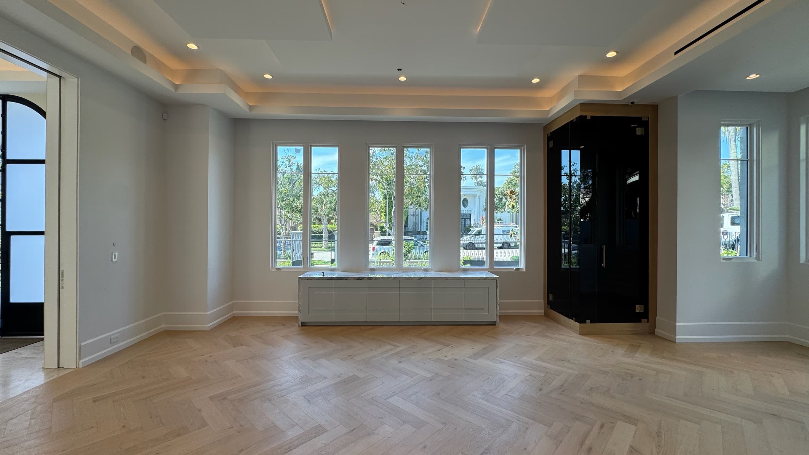 Beverly Hills Camden Dr custom home, on-site photograph 16