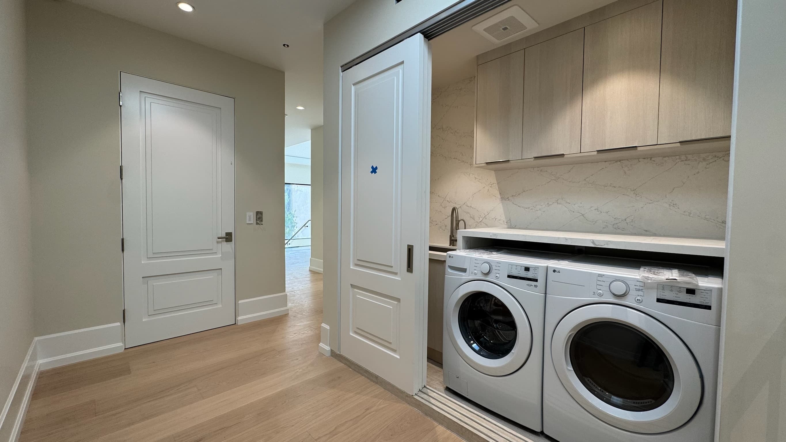 Beverly Hills Camden Dr custom home, on-site photograph 19