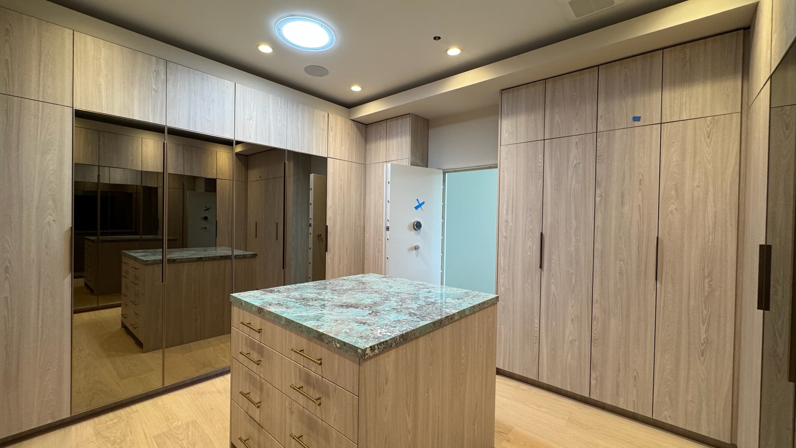Beverly Hills Camden Dr custom home, on-site photograph 25
