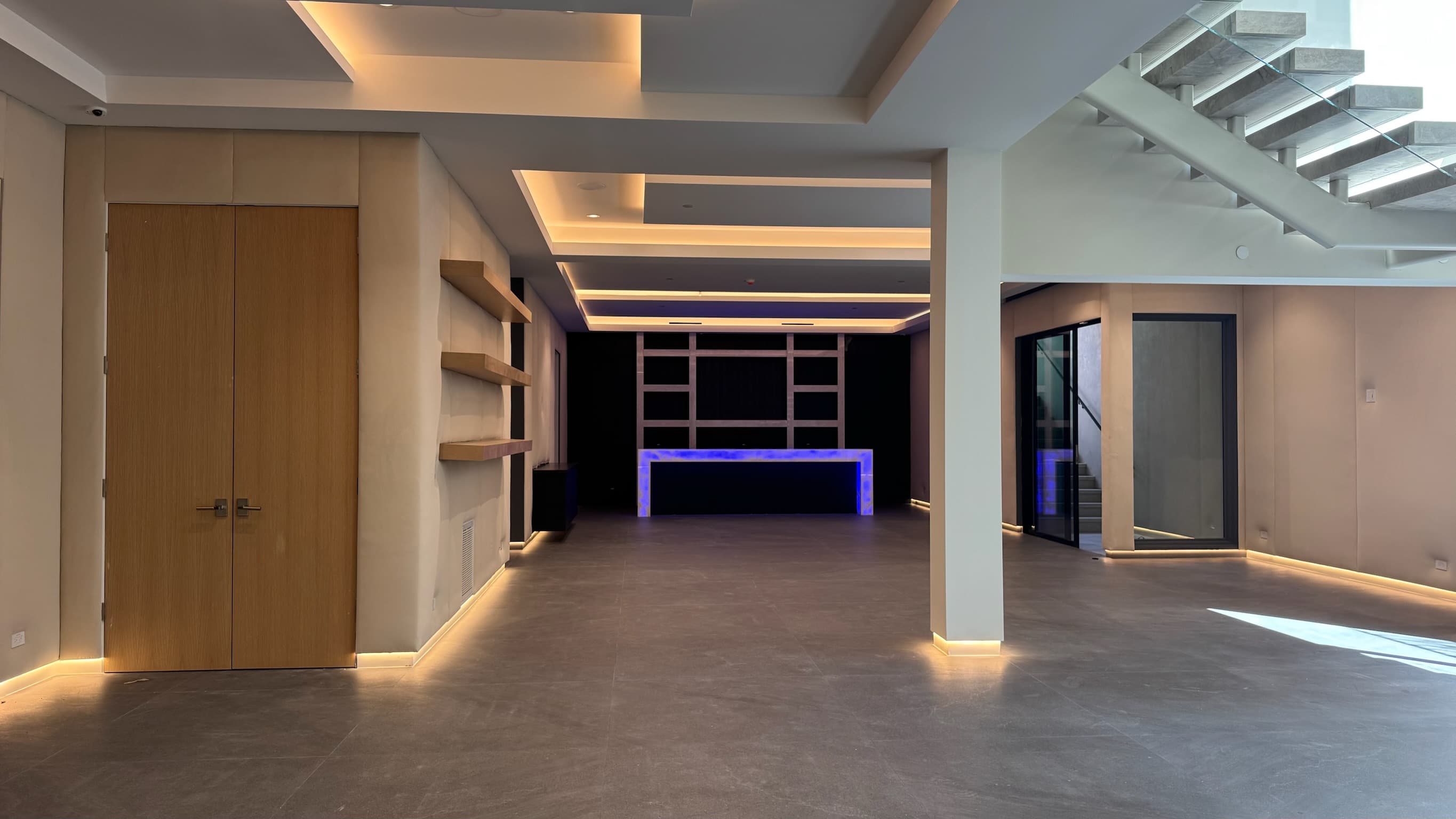 Beverly Hills Camden Dr custom home, on-site photograph 39
