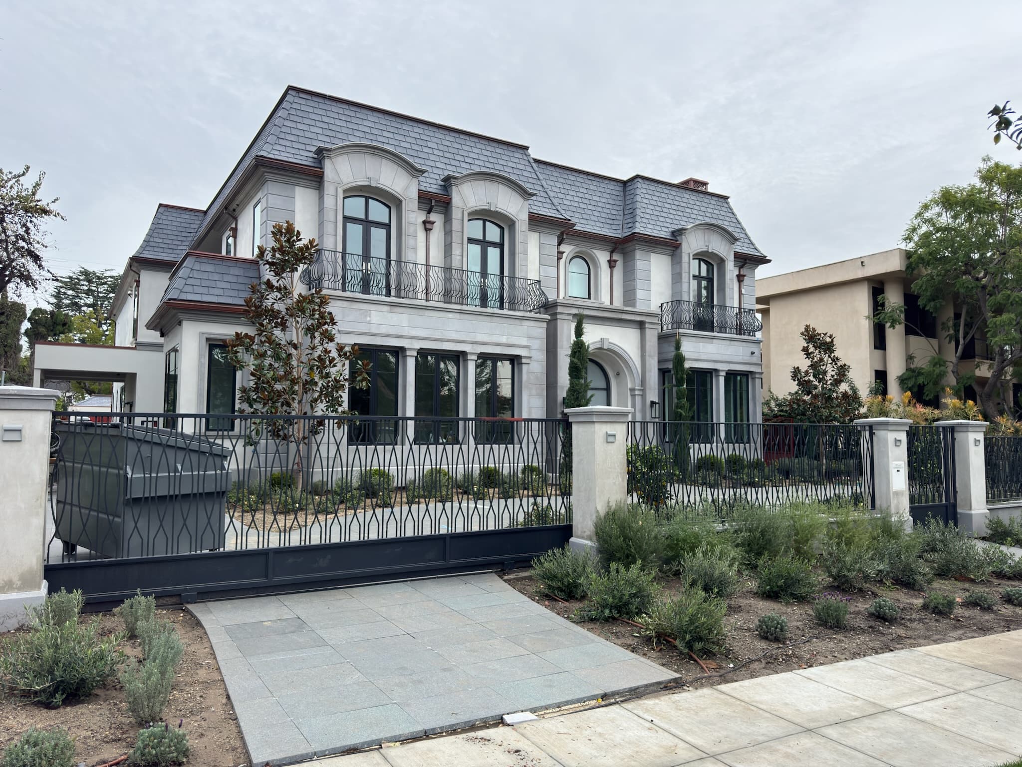 Beverly Hills Camden Dr custom home, on-site photograph 49