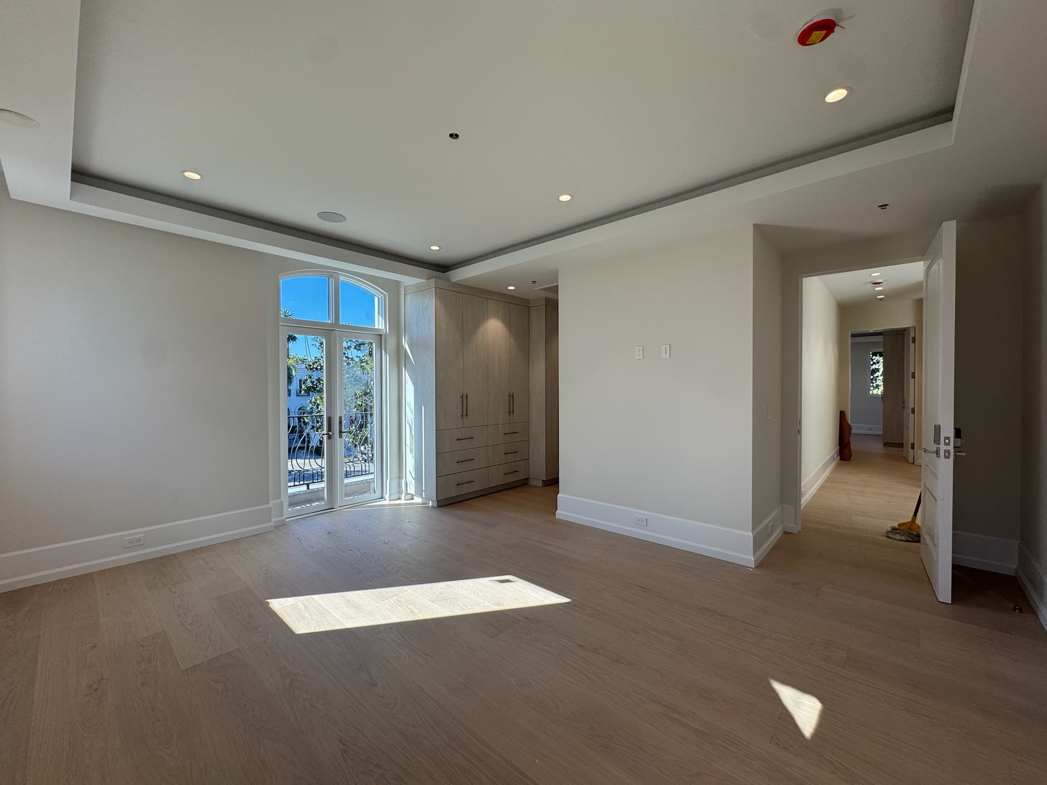 Beverly Hills Camden Dr custom home, on-site photograph 52