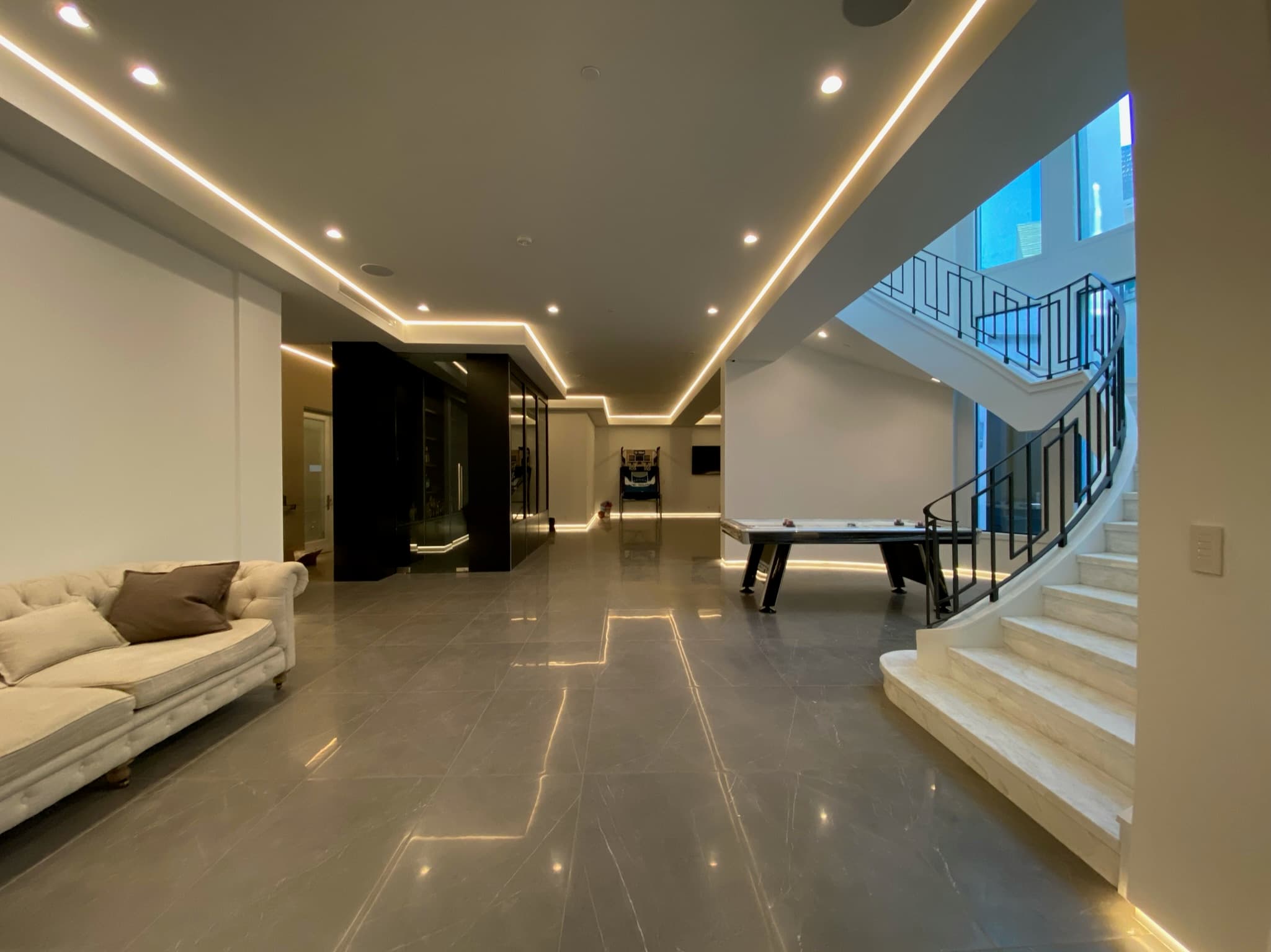 Los Angeles Helena St custom home, on-site photograph 28