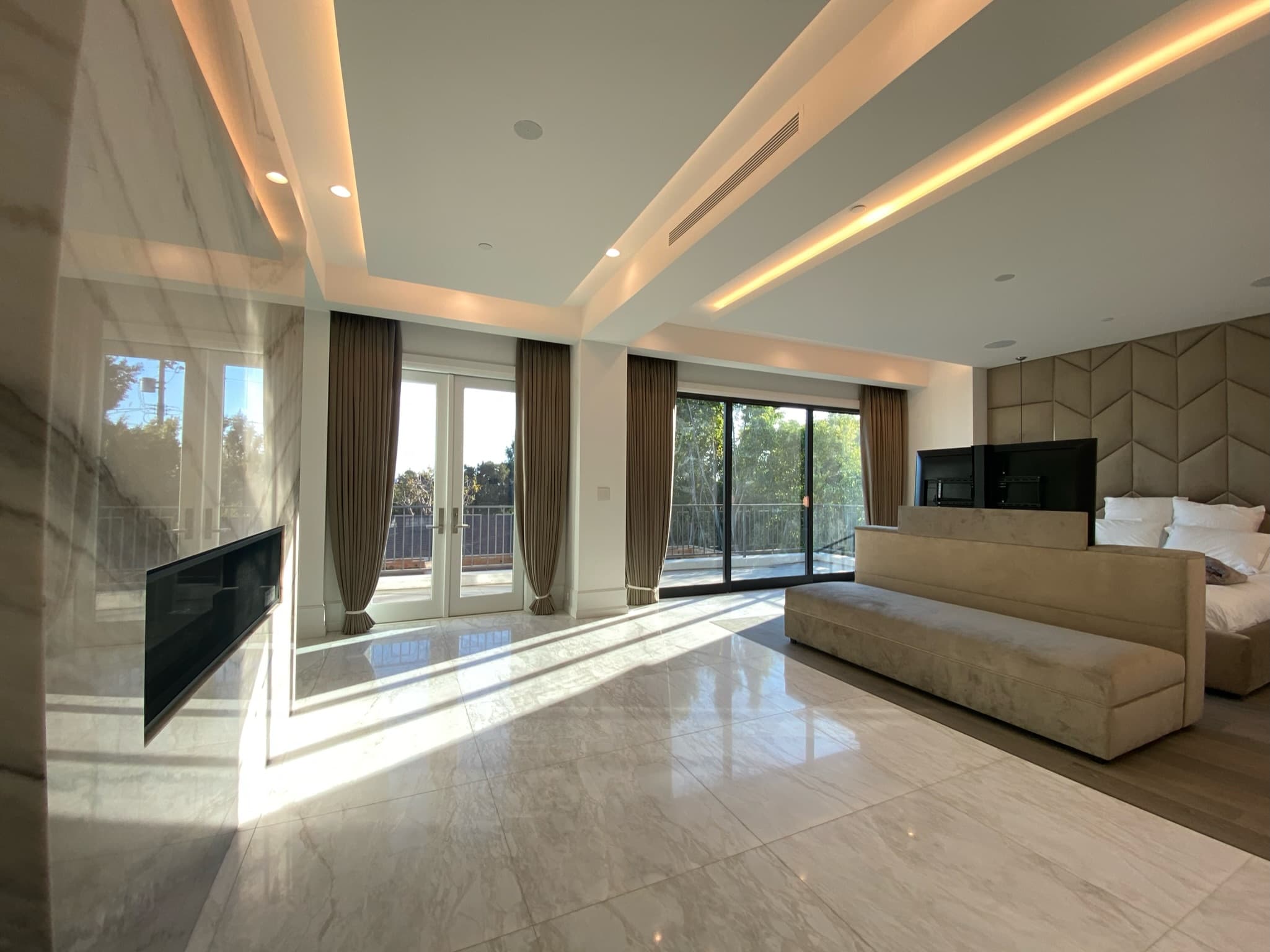 Los Angeles Helena St custom home, on-site photograph 32