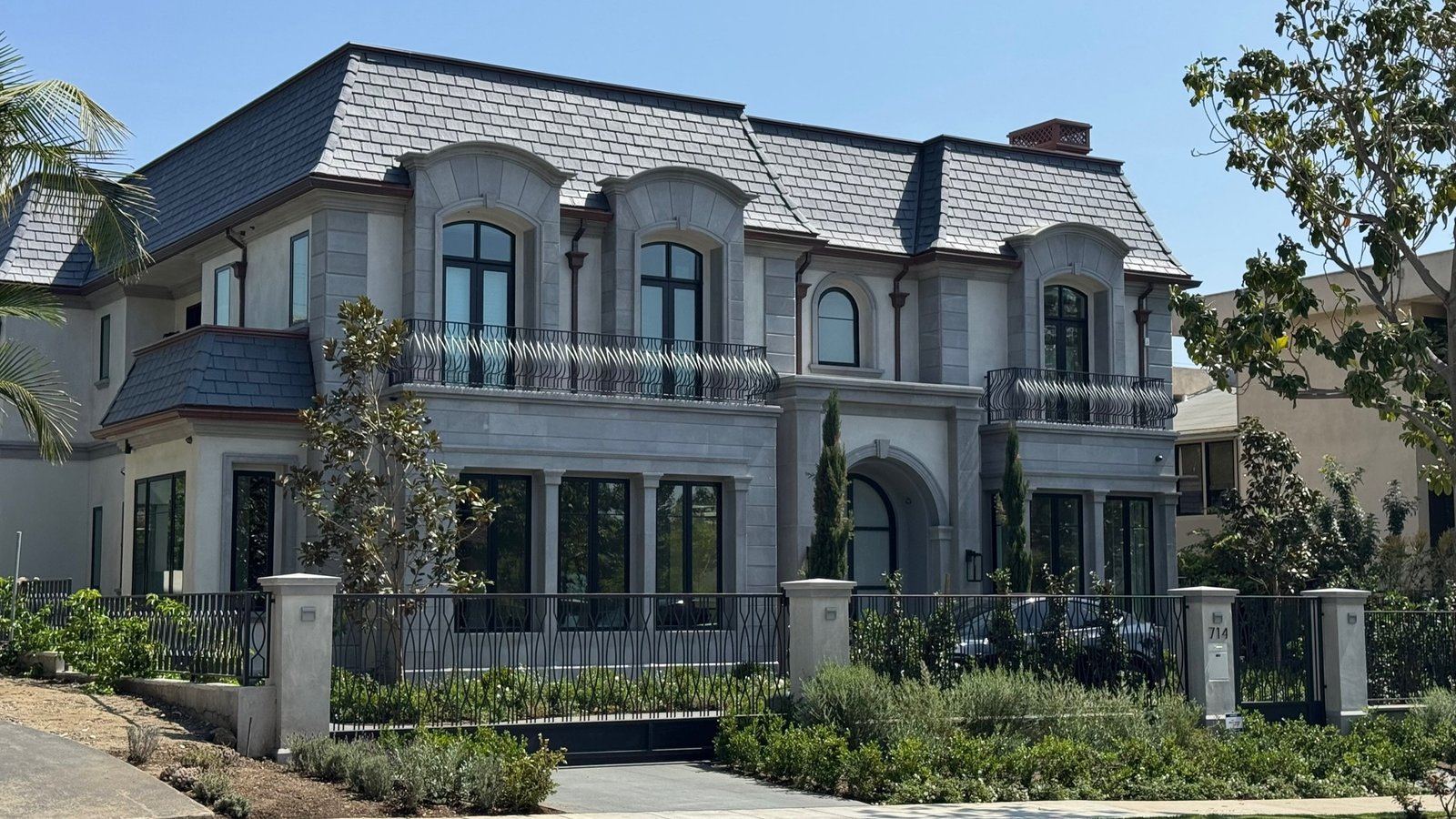 Beverly Hills custom residence on Camden Dr (The Limestone Plane) by HR Development Inc.