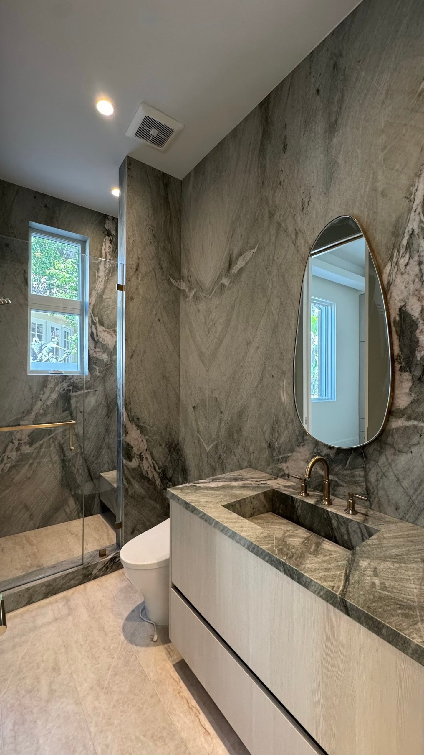 Camden Dr interior lighting and volume, HR Development