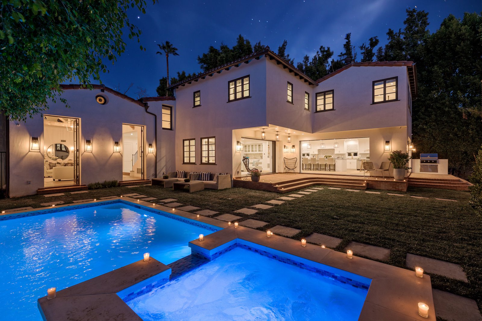 Beverly Hills Walden Dr custom home, on-site photograph 9