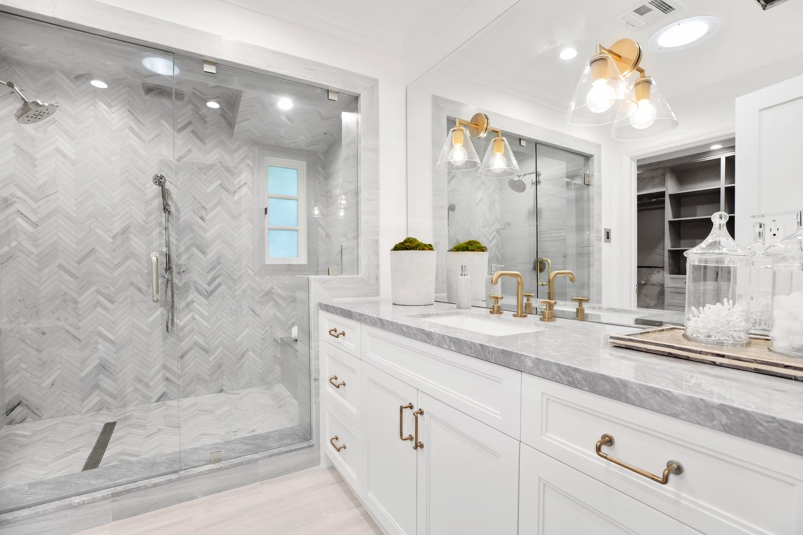 Beverly Hills Walden Dr custom home, on-site photograph 17
