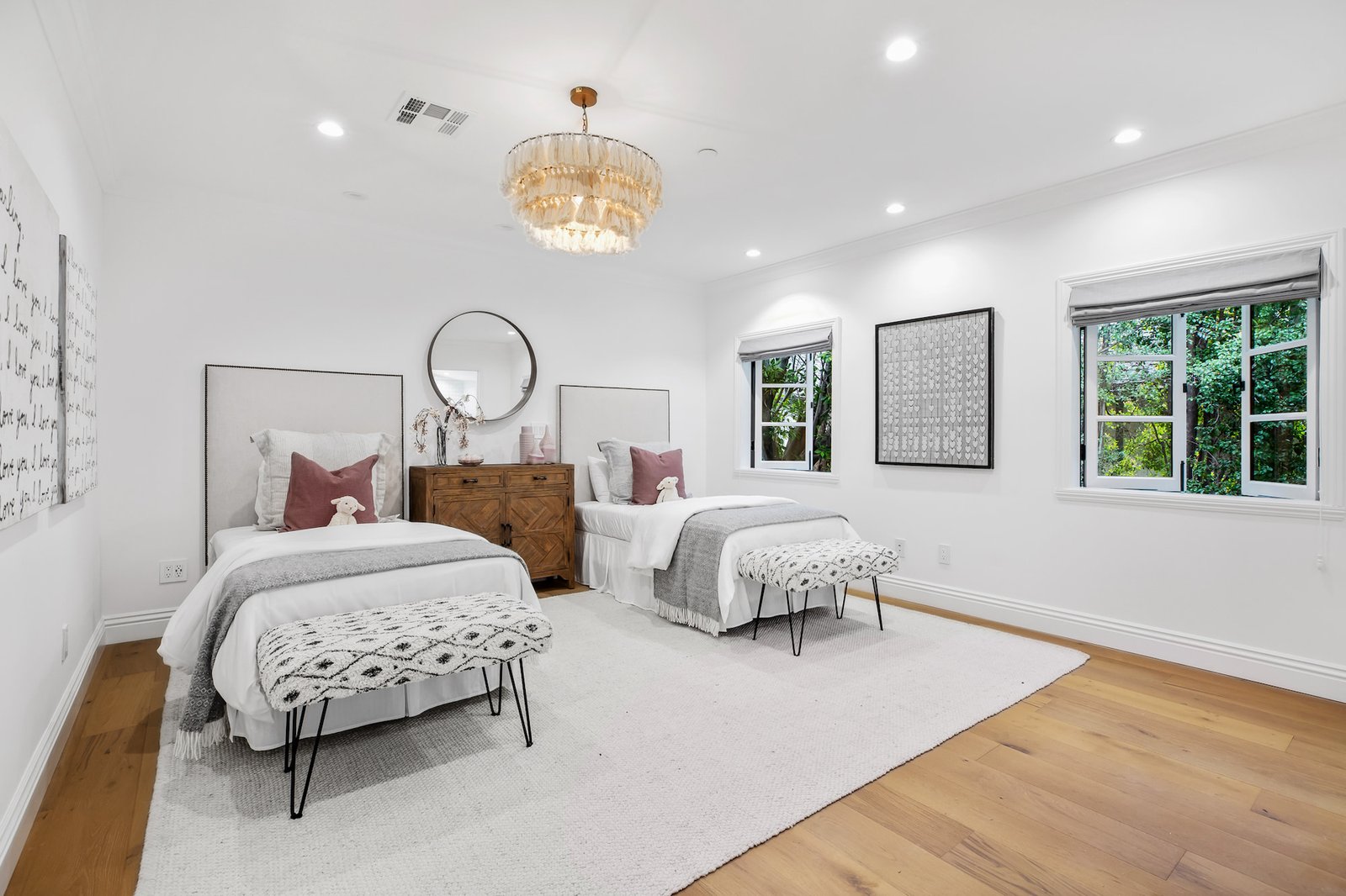 Beverly Hills Walden Dr custom home, on-site photograph 2