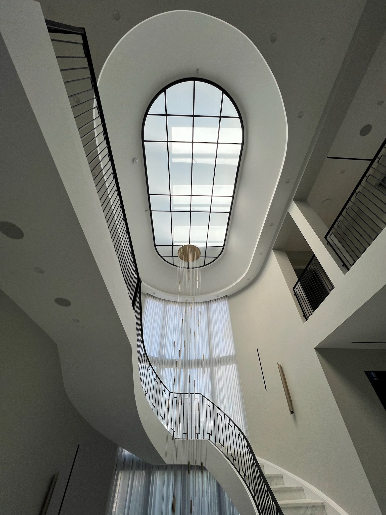 Bel Air Foothill Dr glass architecture, custom residence by HR Development Inc.